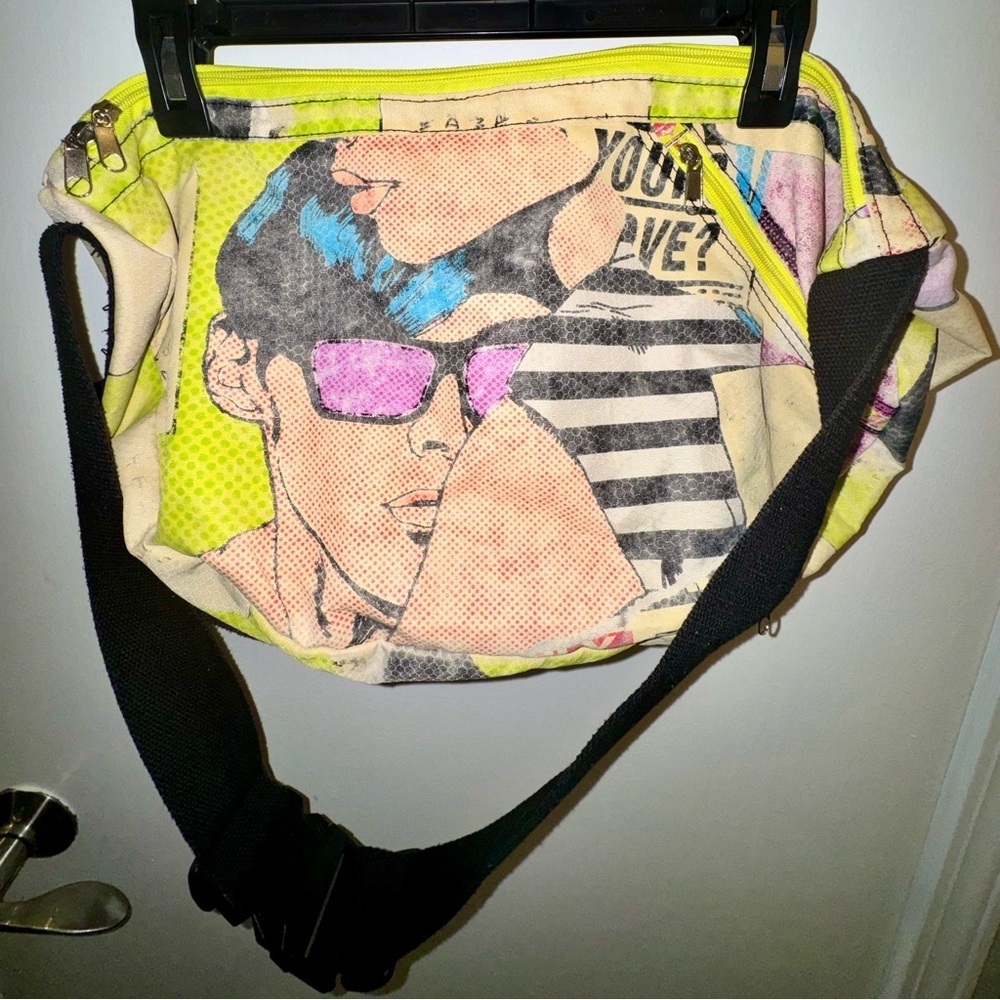 Vintage 90s Vibrant Multicolor Graphic Shoulder Messenger Bag - Picture 6 of 8